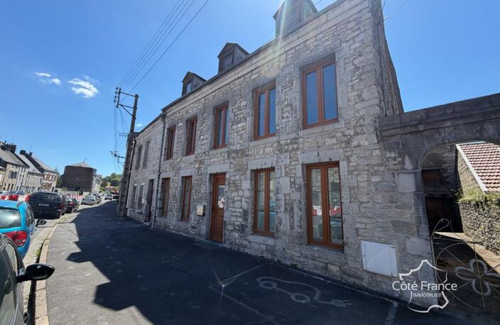 Magnifique maison en pierre de taille   Charme atypique et b — photo 3