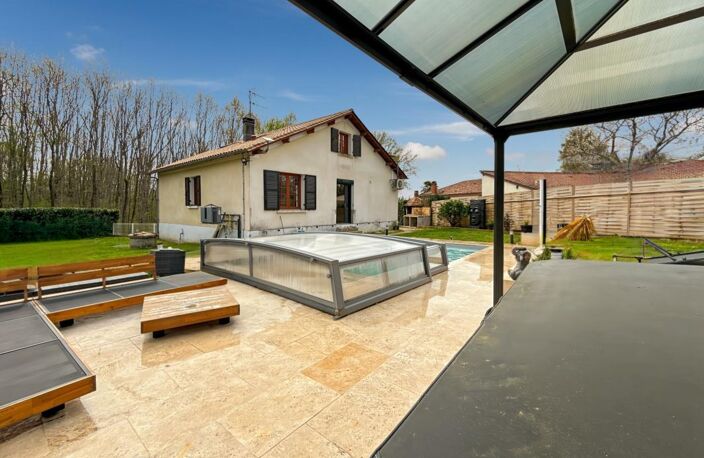   À VENDRE – DOUZILLAC (24190) Maison rénovée avec piscine – 156 m² habitables – Terrain clos de 1 326 m² – 195 000€ FAI — photo 2