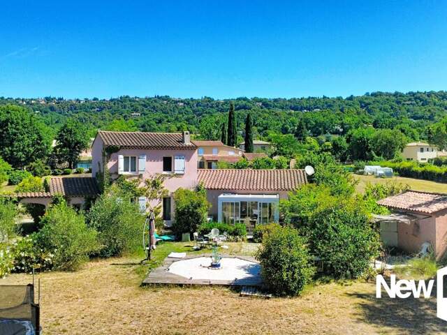 MONTAUROUX_ Charmante maison de 120 m² sur un terrain plat et clos de 3 238 m², secteur recherché, au calme et sans vis-à-vis — photo du bien