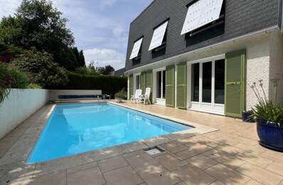 MAISON 5 CHAMBRES + BUREAU + PISCINE — photo du bien