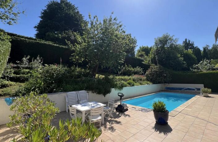 MAISON 5 CHAMBRES + BUREAU + PISCINE — photo 2