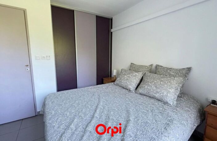 ORPI SAINT BENOIT - Appartement T3 À Vendre — photo 5