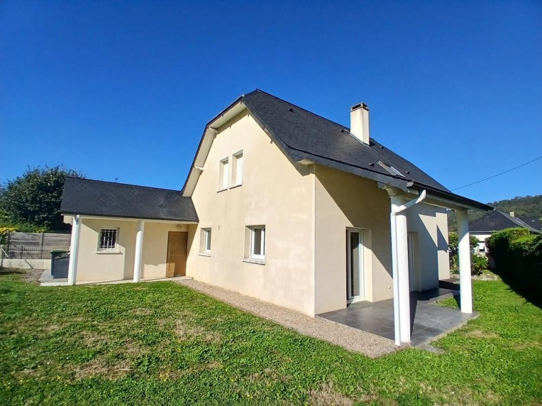 Villa / Maison  T5 à louer Arudy 64260