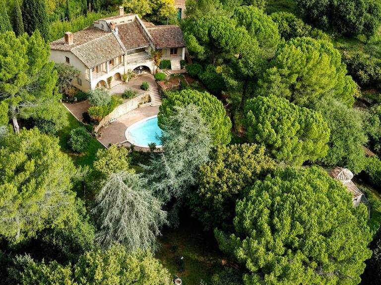 Maison À Vendre Villeneuve Les Avignon, 218 m², 5 chambres, Parcelle 3700 m² — photo 1