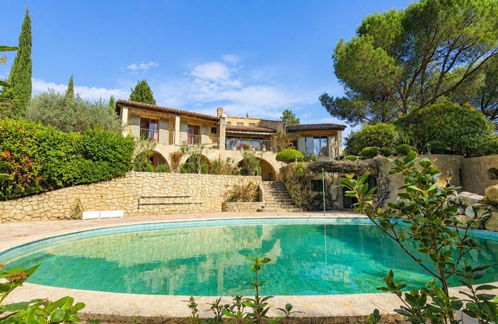 Maison À Vendre Villeneuve Les Avignon, 218 m², 5 chambres, Parcelle 3700 m² — photo 2