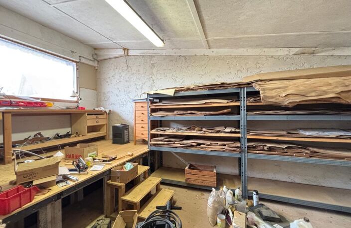 Atelier de 67 m² avec stationnement - SOUS COMPROMIS - Plus disponible — photo 5