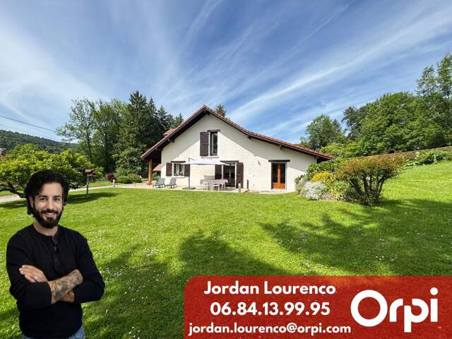Maison de 158 m² sur 2 700 m² de terrain — photo du bien