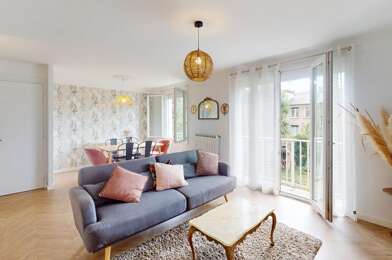 Appartement 3 pièces 760 €