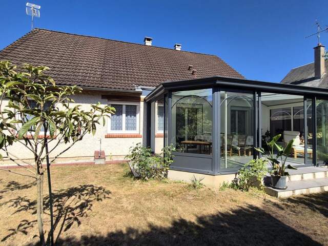 Maison de plain-pied au calme dans une impasse — photo du bien