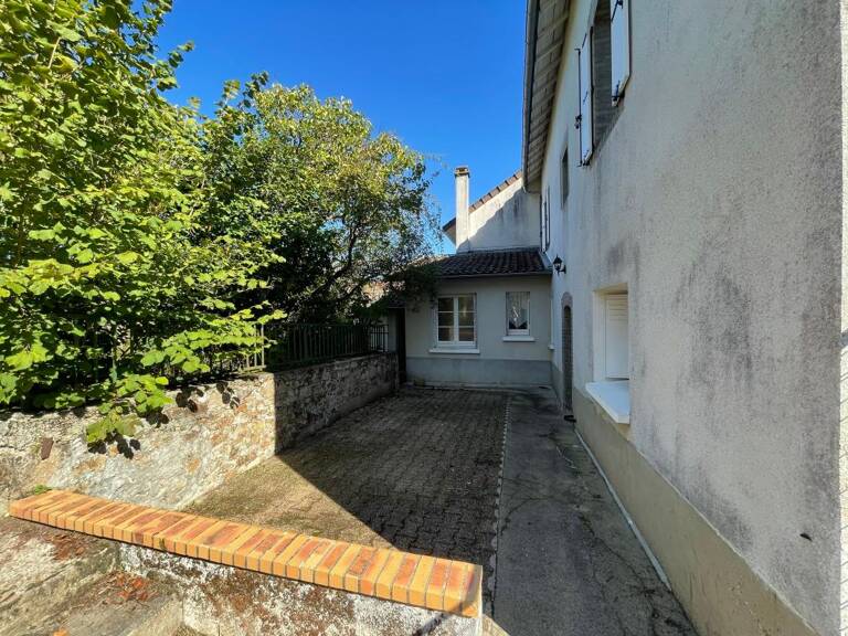 Maison À Louer — photo 1