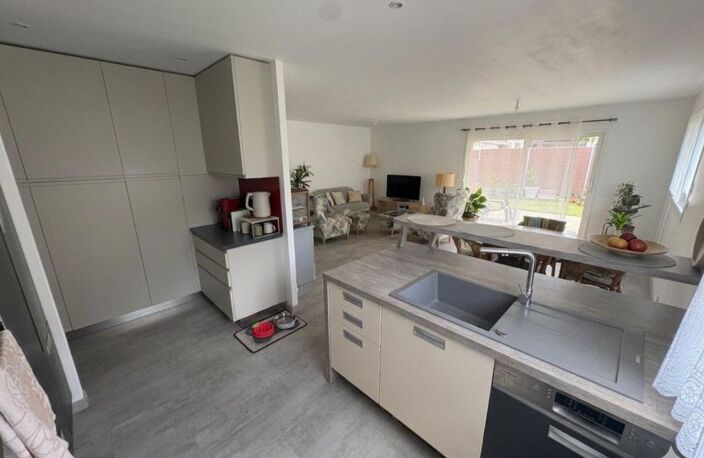 Maison À Vendre - YFFINIAC – Secteur recherché de La Ville Hervé – Maison familiale 4 chambres, vivable de plain-pied, sans travaux — photo 3