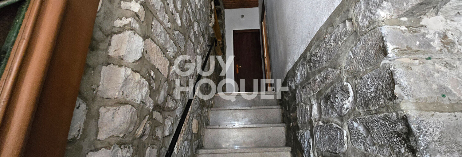 Maison 4 Pièces 70 m² à louer à Villeneuve-de-Berg (07170)