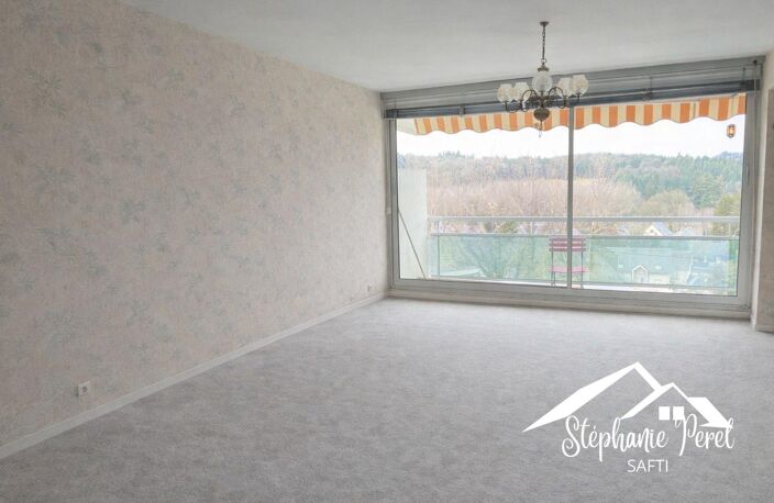 Appartement T3 de 88 m² avec balcon, garage et cave  Ussel — photo 3