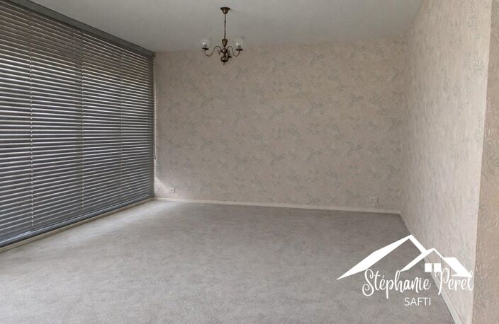 Appartement T3 de 88 m² avec balcon, garage et cave  Ussel — photo 4