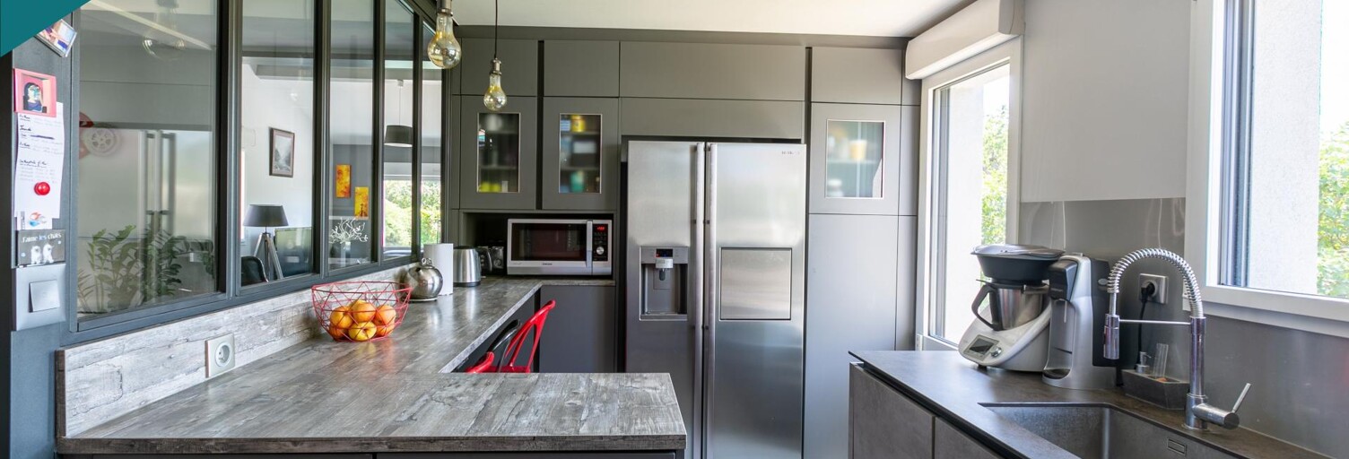 Maison 8 Pièces 250 m² à vendre à Chassieu (69680)