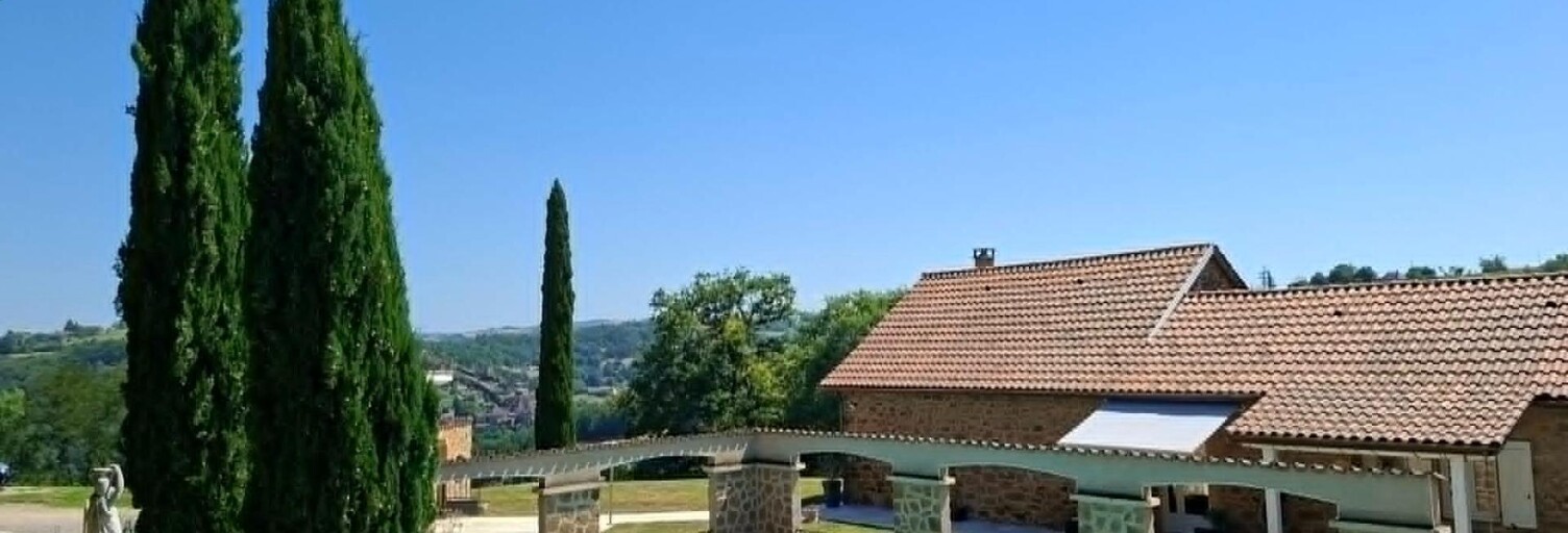 Maison 8 Pièces 230 m² à vendre à Valzergues (12220)