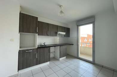 Appartement 3 pièces 985 €