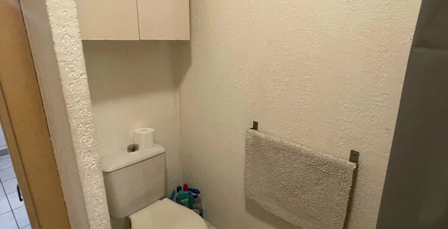 LE LUC – T2 EN RÉSIDENCE SÉCURISÉE AVEC PISCINE – 109 000 € — photo 1