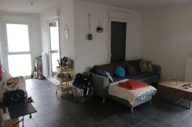 Appartement 3 pièces 811 €