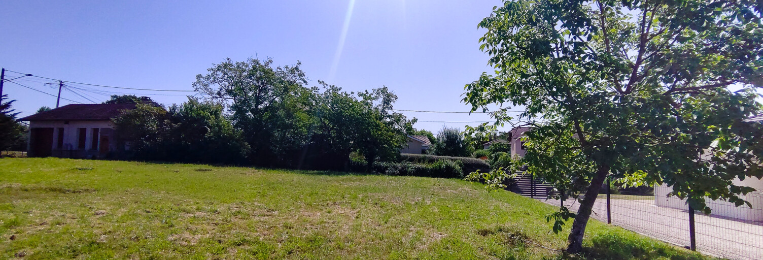 Terrain  557 m² à vendre à Polliat (01310)