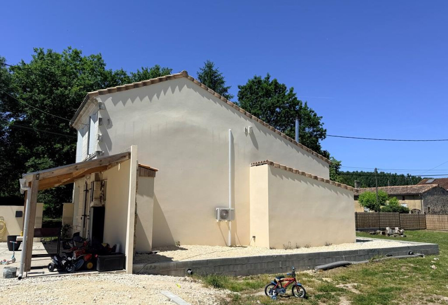 ST YZAN DE SOUDIAC MAISON 3 CHAMBRES  sur 1000 m2 — photo 1