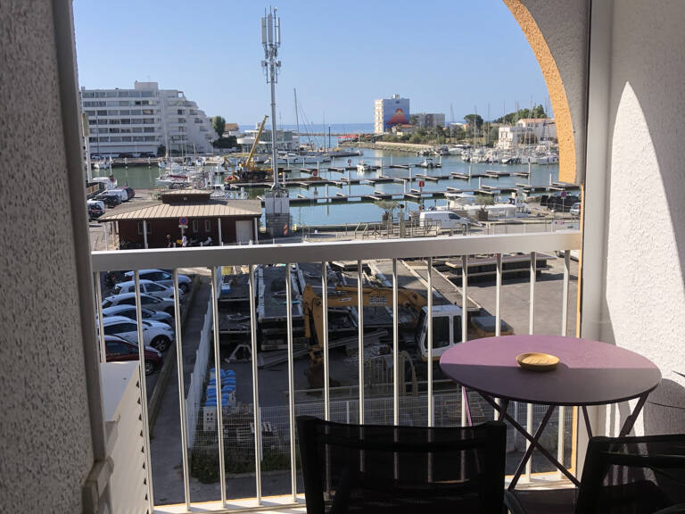 CARNON Joli studio vue mer, 24m2 avec parking, — photo 1