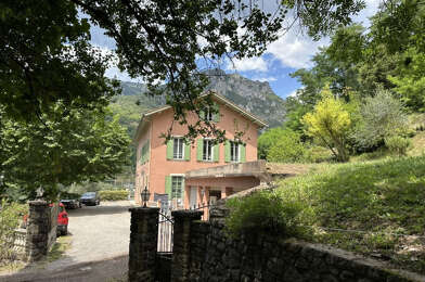 Appartement 7 pièces 353000 €