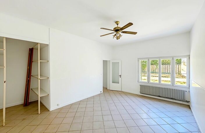 Charmante longère en pierre de 165 m² avec grange et vaste terrain clos – Presles-et-Thierny — photo 3