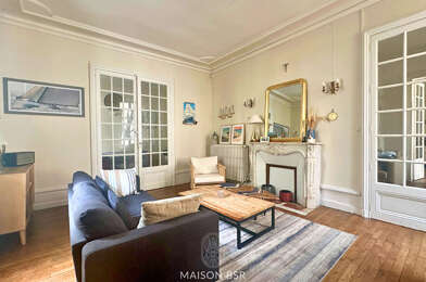 Appartement 3 pièces 275000 €