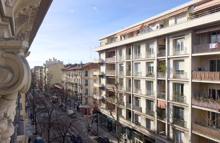 Nice Gambetta : 3 pièces avec balcon — photo 3