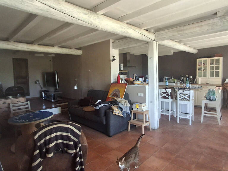 EXCLUXIVITÉ- RARE un Mas en grande partie à restaurer sur 8has de terrain — photo 1
