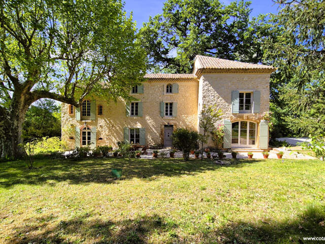 Maison Aubignan 7 pièce(s) 270 m2 — photo du bien