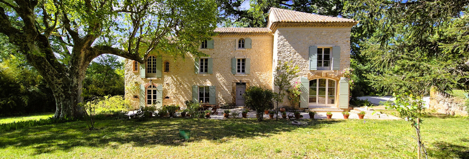 Maison 7 Pièces 270 m² à vendre à Beaumes-de-Venise (84190)