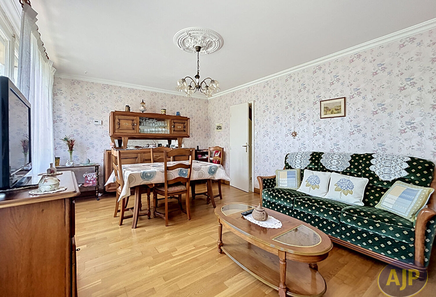 Maison Chateaubriant 5 pièce(s)  4 chambres — photo 1