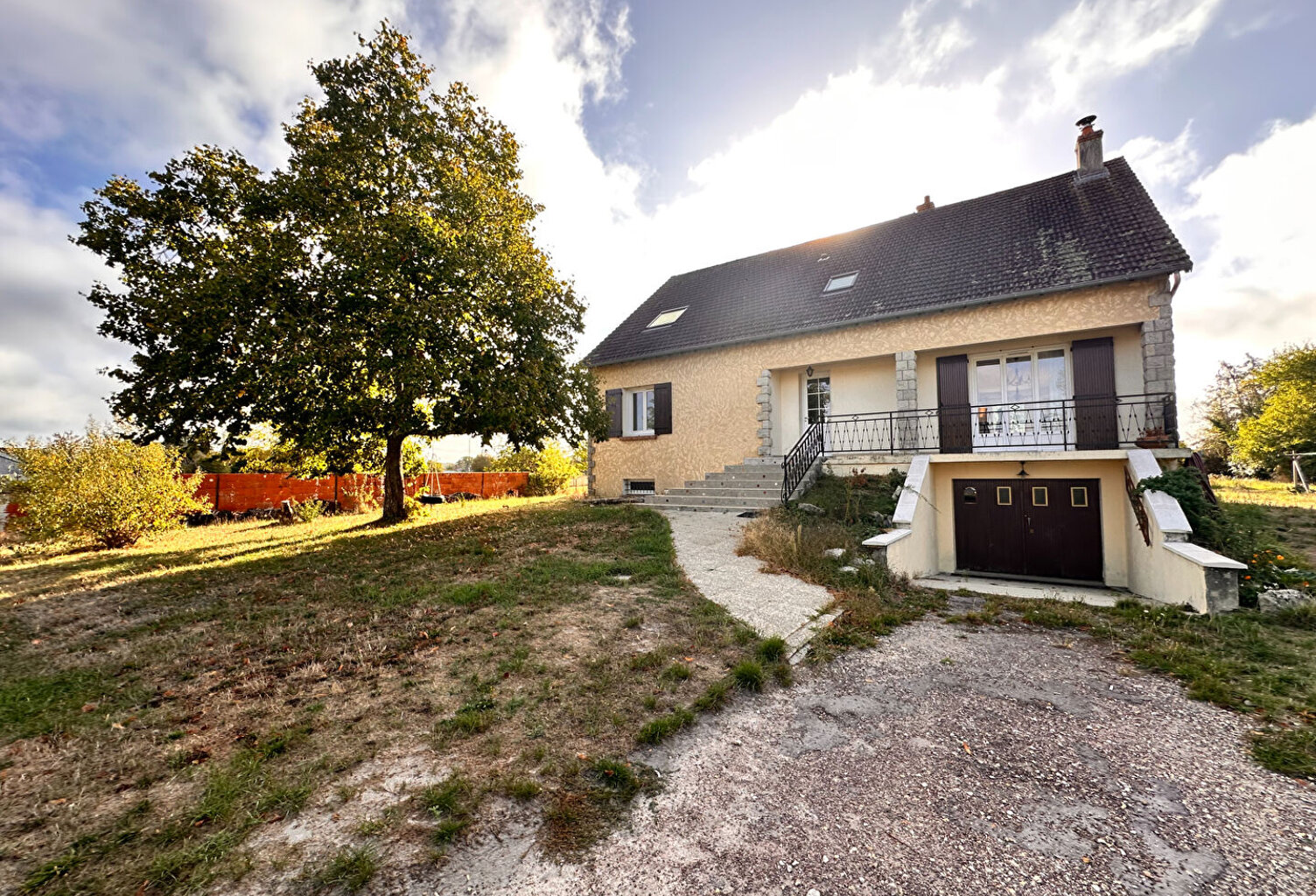 Maison familiale  6pièces 171 m² 5 chambres  Terrain 2 456 m² ?Proche centre-ville — photo 1
