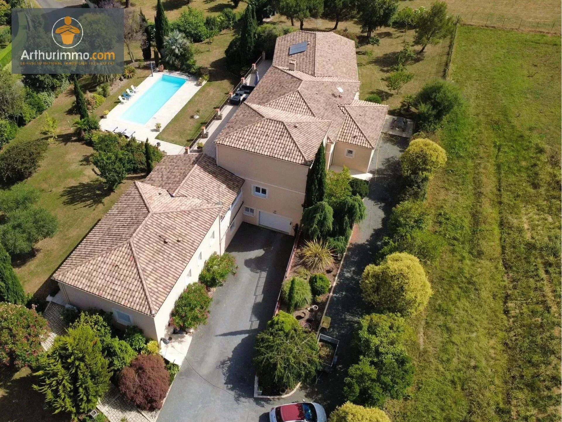 Maison 10 pièces 355 m² · à Marmande · 355 m² · 794 800 €