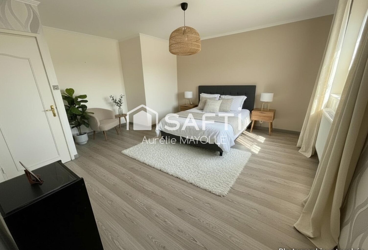 Maison individuelle, 3 chambres, jardin, 2 garages — photo 1