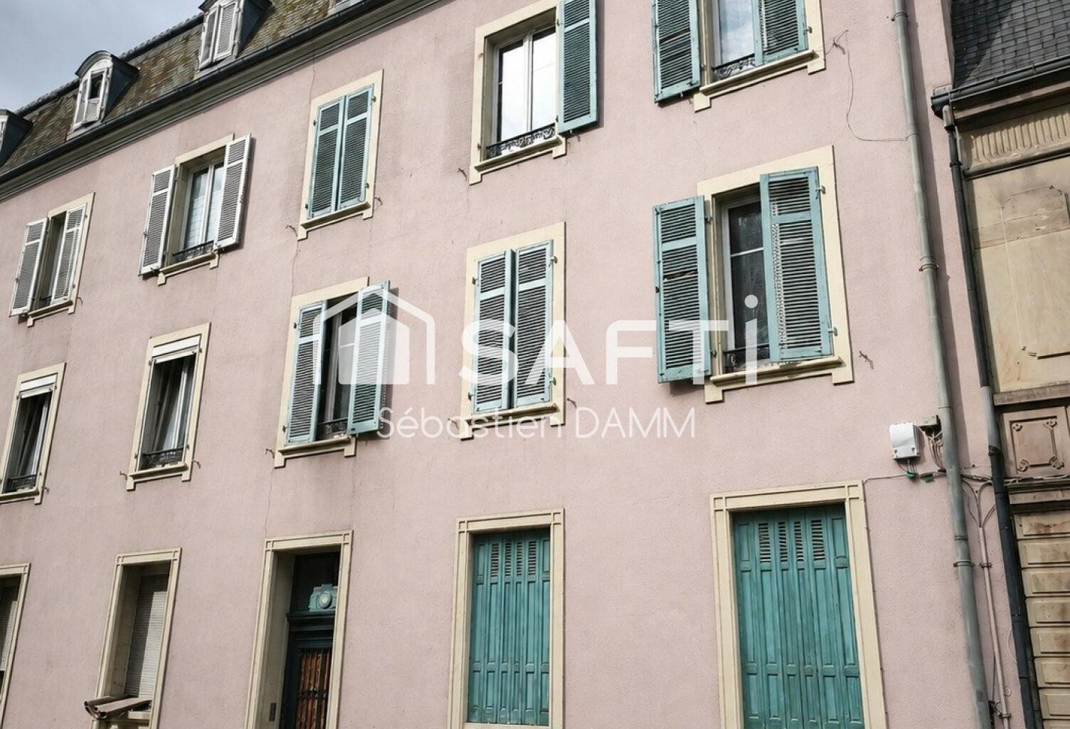Immeuble à rénover  fort potentiel investisseur — photo 1