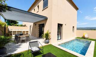 Maison 5 Pièces 119 m² à vendre à Saint-Cyr-sur-Mer (83270)