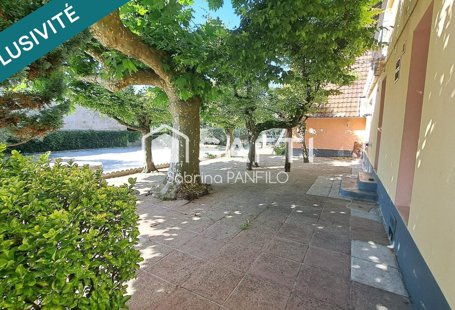 Immeuble / hôtel/appartements/ ou chambre d'hôte- gîte- nombreuses possibilités — photo 1