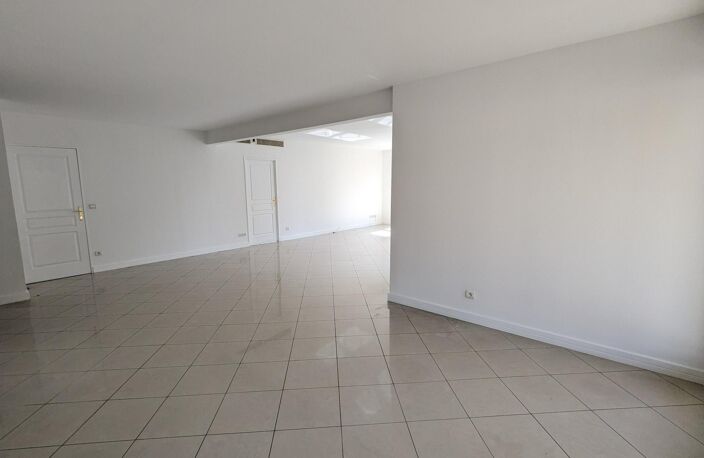 Bien rare au cœur d'Aix, avec terrasse et double garage — photo 2