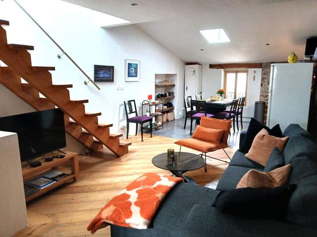 Maison de village avec terrasse — photo du bien