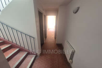 Appartement 3 pièces 750 €