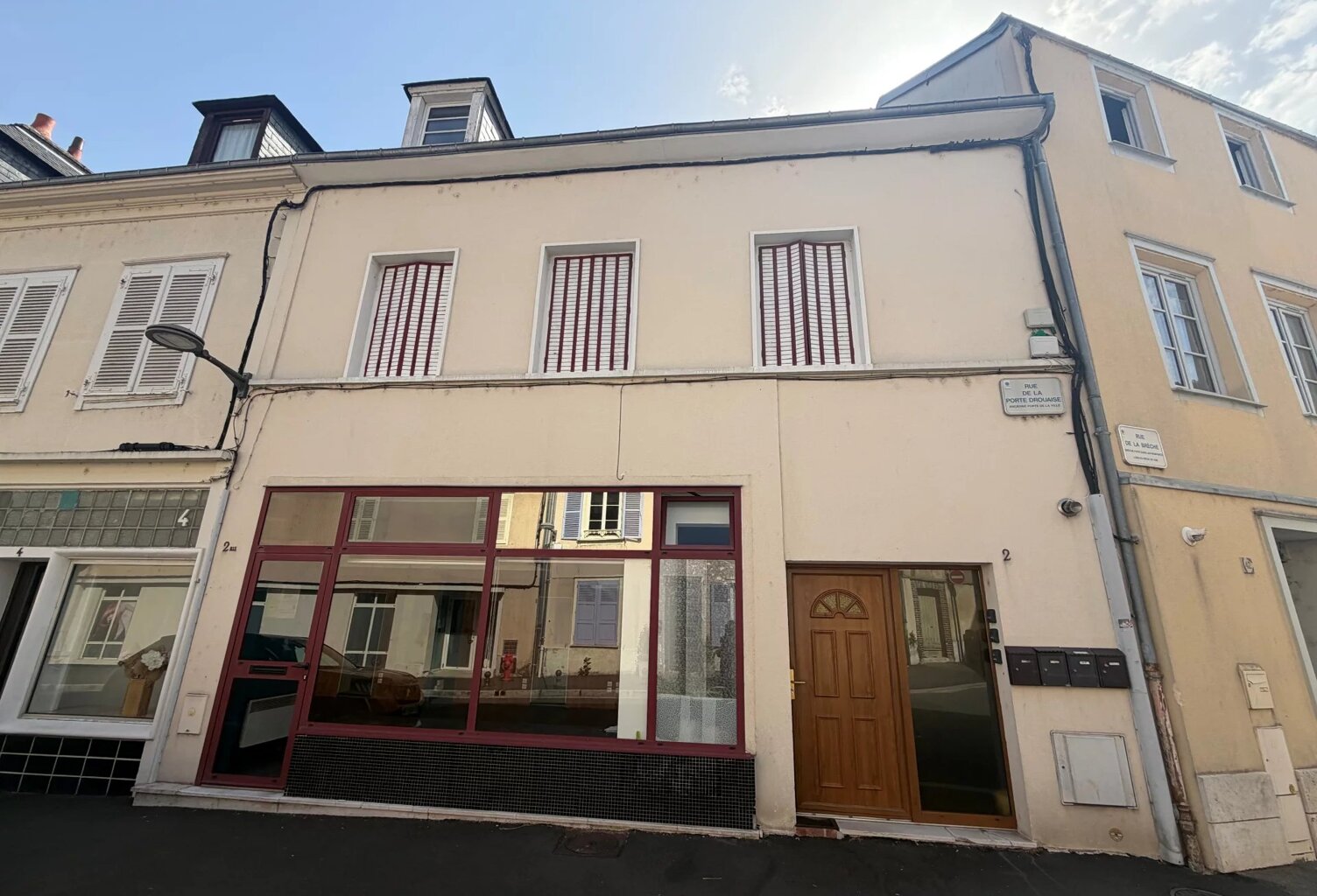 A LOUER - LOCAL COMERCIAL PLACE DROUAISE — photo 1