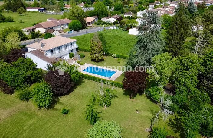 Maison à étage 350 m², 13 pièces, 5 ch — photo 2