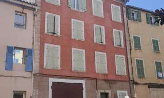 Immeuble  770 m² à vendre à Solliès-Pont (83210)