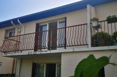 Appartement  610 €