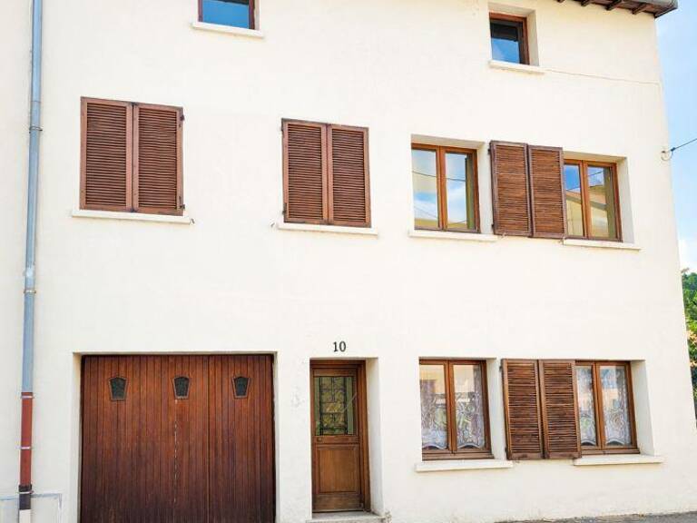 Vente Maison/villa 8 pièces — photo 1