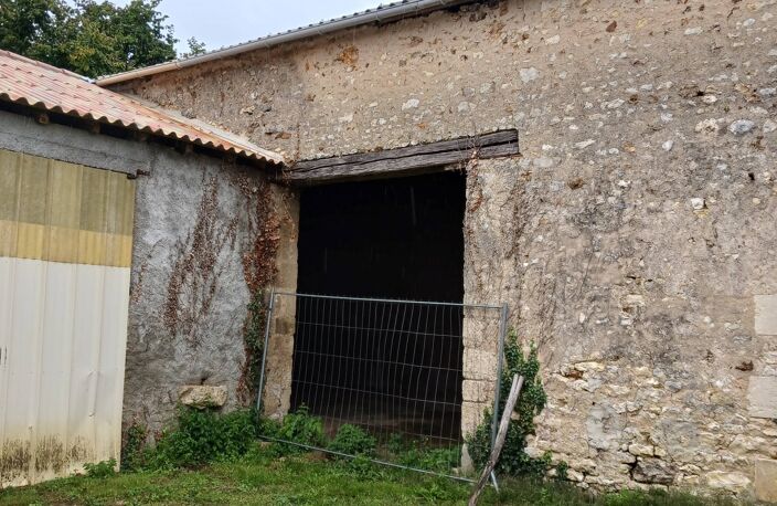 Vente Grange 2 pièces — photo 2