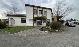 Commerce  1590 m² à louer à Lentilly (69210)